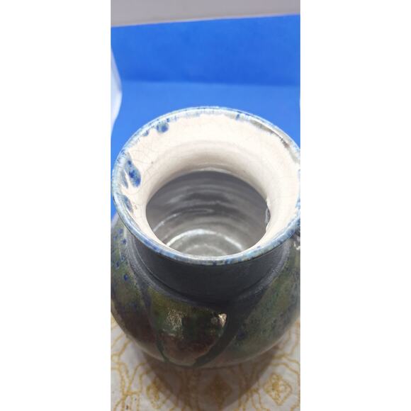 Fired Copper Raku Art Pottery Vase w/Tassel- Artist Signed "LEE" Mint Condition - Picture 7 of 11